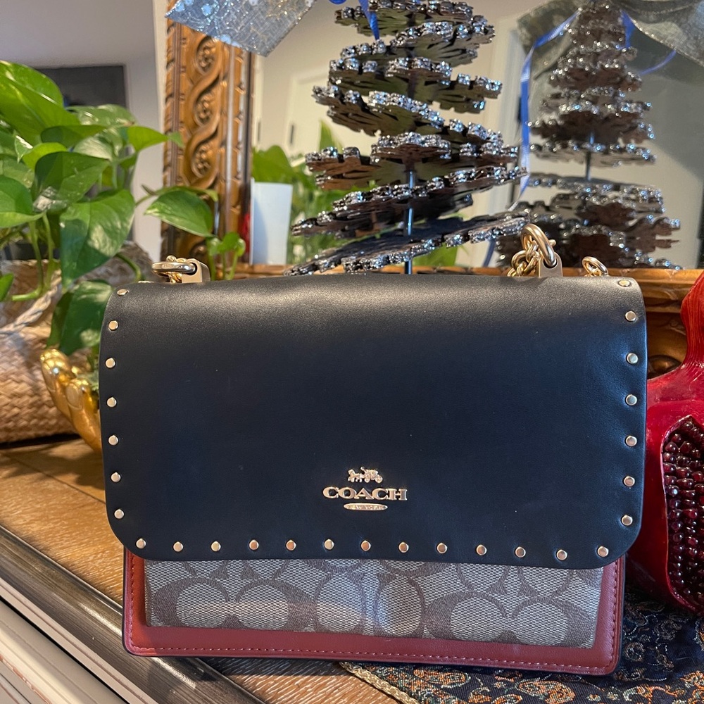 Coach KLARE CROSSBODY IN SIGNATURE CANVAS WITH RIVETS